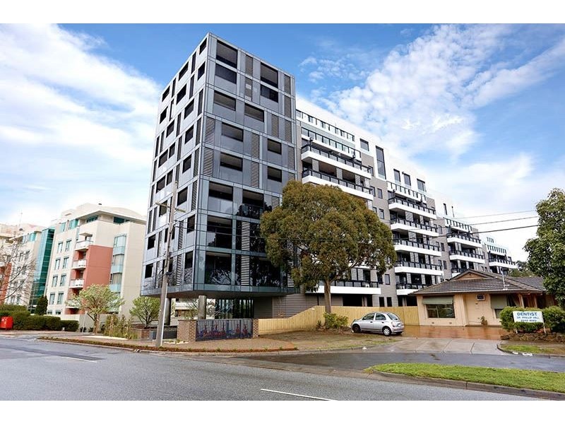 608/5 Sovereign Point Court, Doncaster VIC 3108