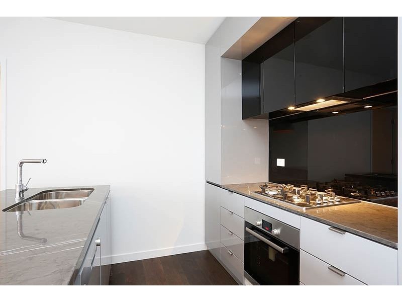 608/5 Sovereign Point Court, Doncaster VIC 3108