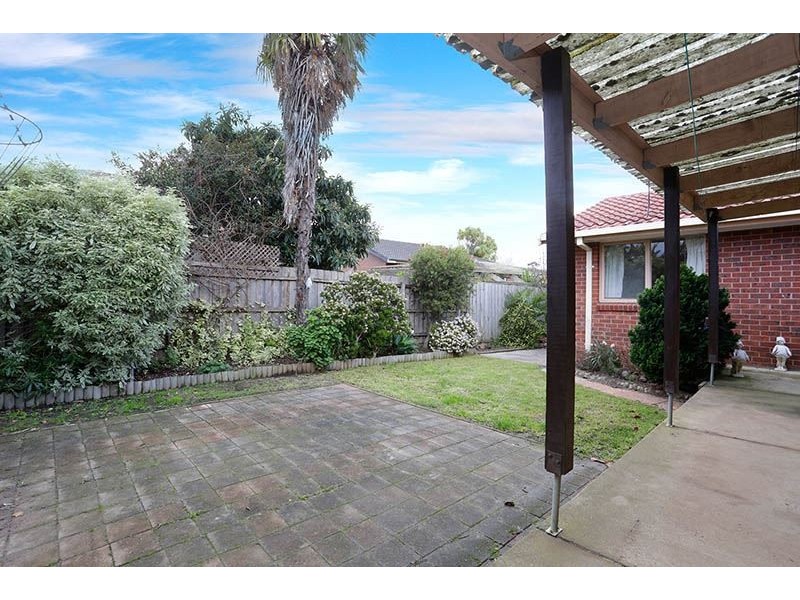 5 Grail Court, Glen Waverley VIC 3150