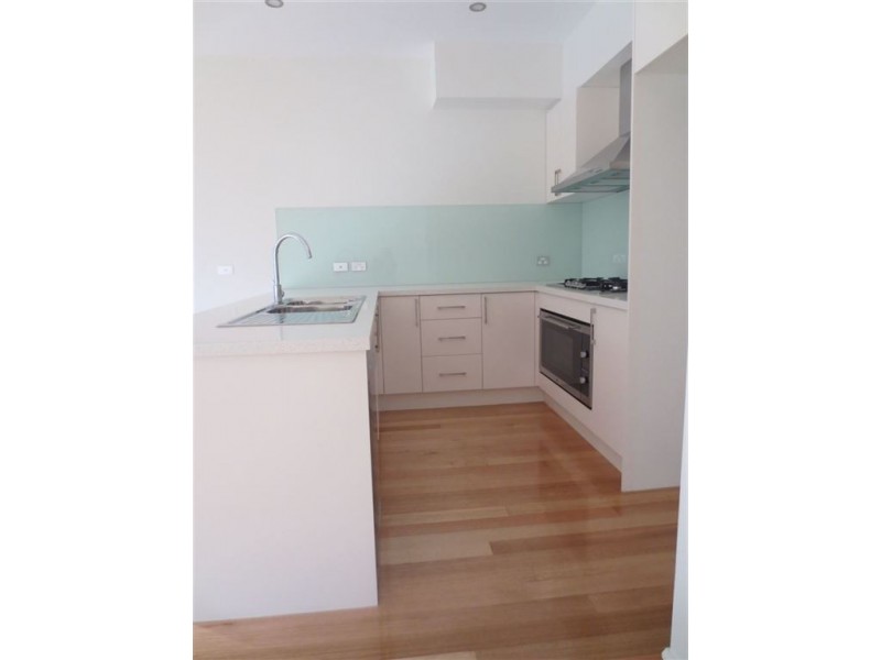 2/37 Gillard Street, Burwood VIC 3125