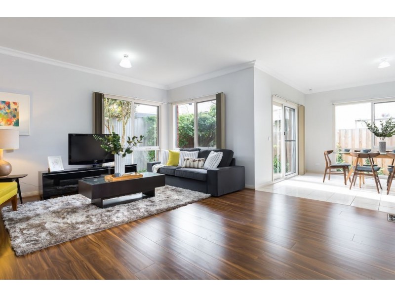 2/112 Bogong Avenue, Glen Waverley VIC 3150