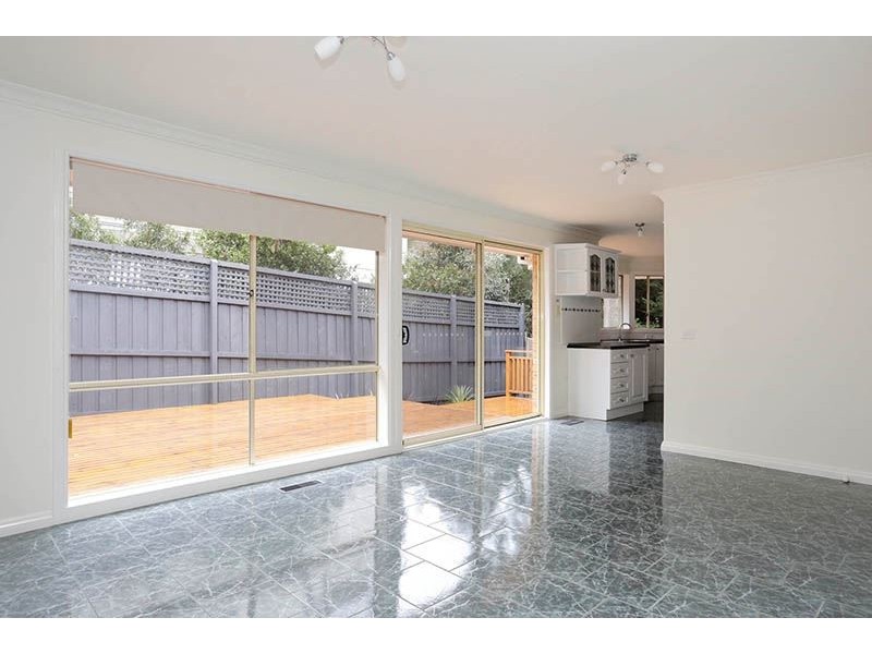 6 Blair Road, Glen Waverley VIC 3150