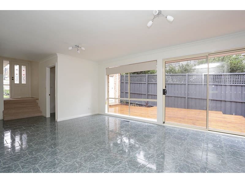6 Blair Road, Glen Waverley VIC 3150