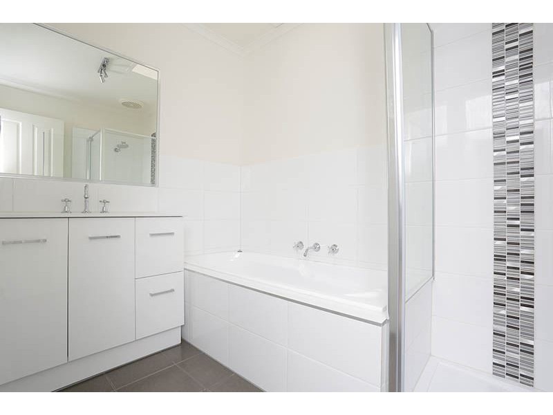 6 Blair Road, Glen Waverley VIC 3150