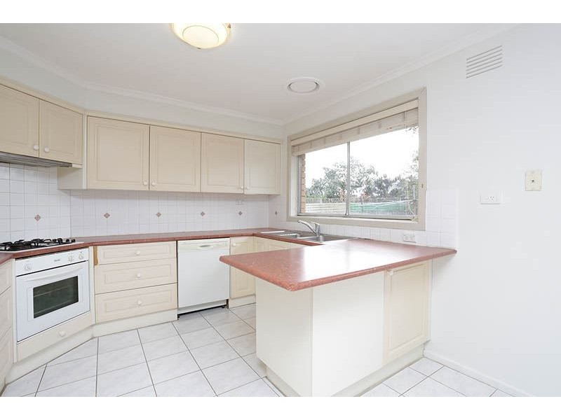 1 Corowa Court, Mount Waverley VIC 3149