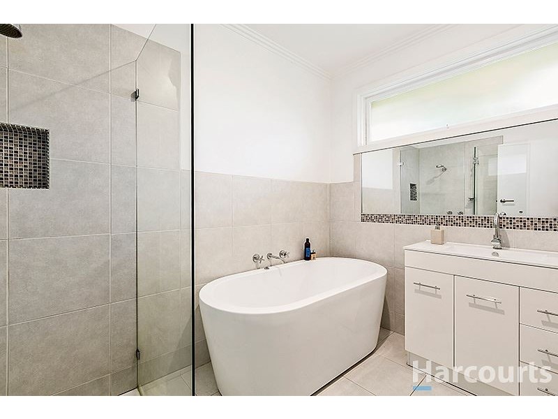 3 Johnson Drive, Glen Waverley VIC 3150