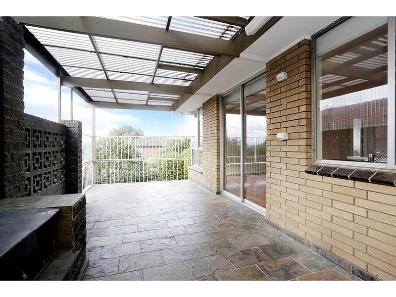 8 Nestan Court, Glen Waverley VIC 3150