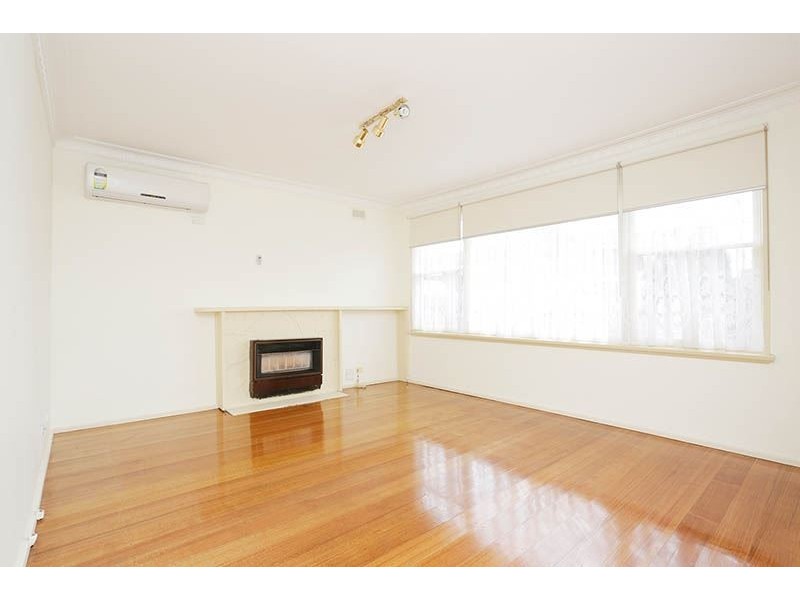 6 Kincumber Drive, Glen Waverley VIC 3150