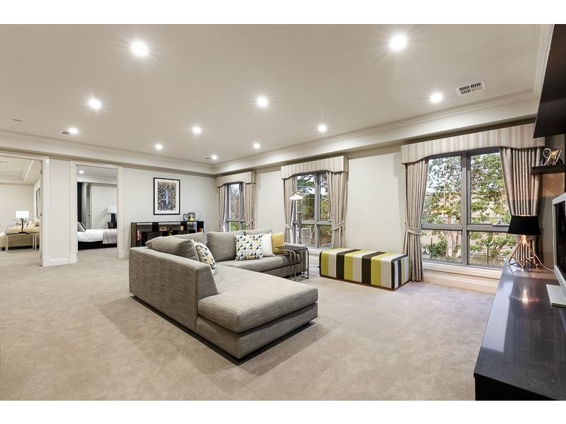 10 Victoria Avenue, Glen Waverley VIC 3150