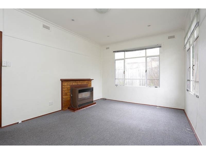 2 Woolert Street, Ashwood VIC 3147