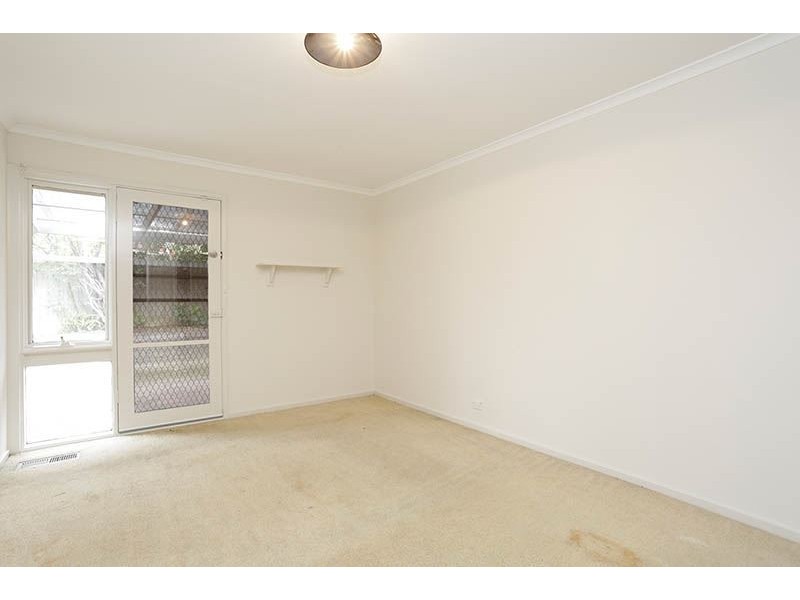 4 Pineview Close, Wheelers Hill VIC 3150