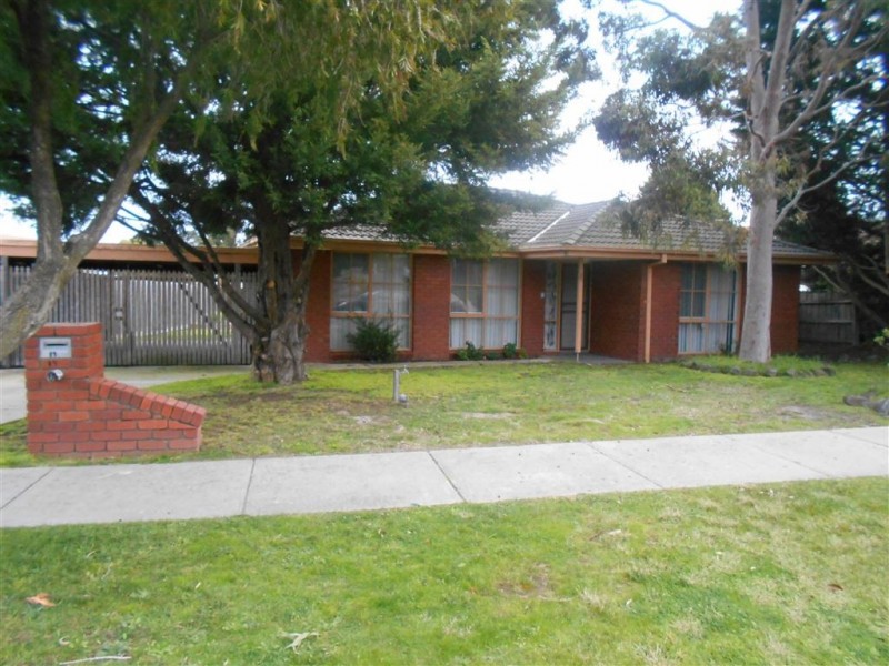 19 Shiraz Crescent, Narre Warren VIC 3805