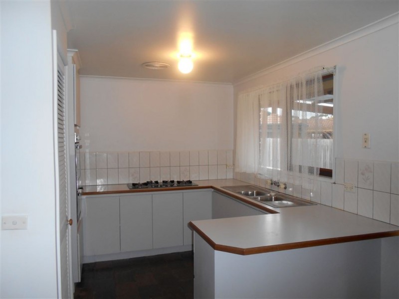 19 Shiraz Crescent, Narre Warren VIC 3805