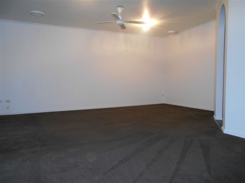 19 Shiraz Crescent, Narre Warren VIC 3805