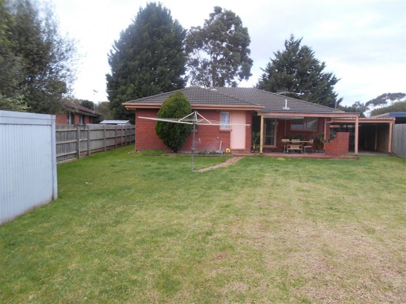 19 Shiraz Crescent, Narre Warren VIC 3805