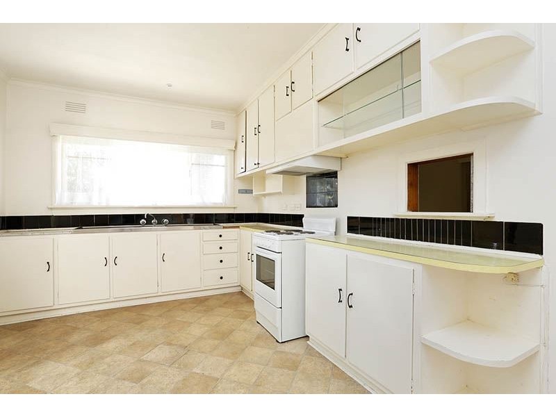 27 Montana Avenue, Mulgrave VIC 3170