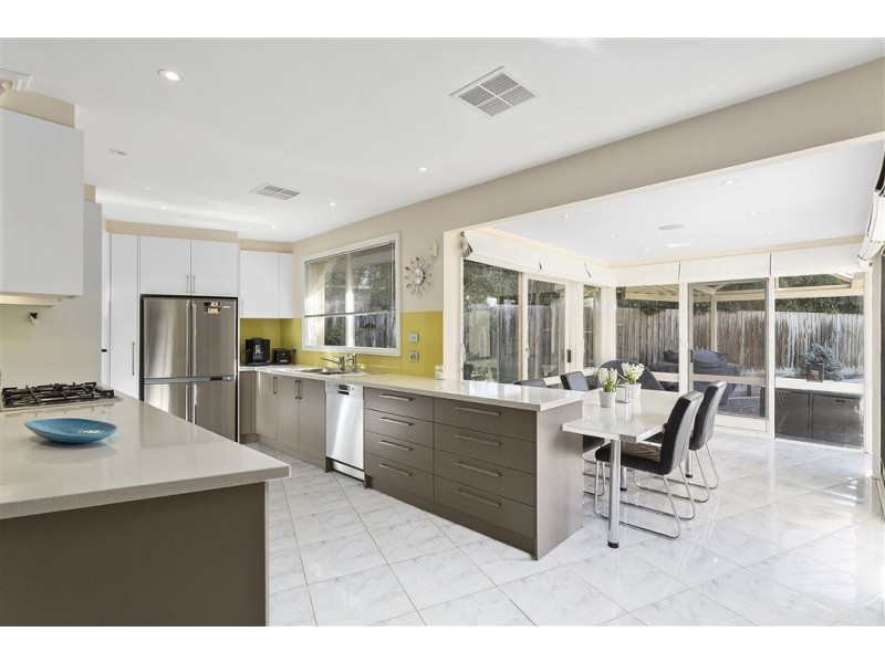 51 Campbell Street, Glen Waverley VIC 3150