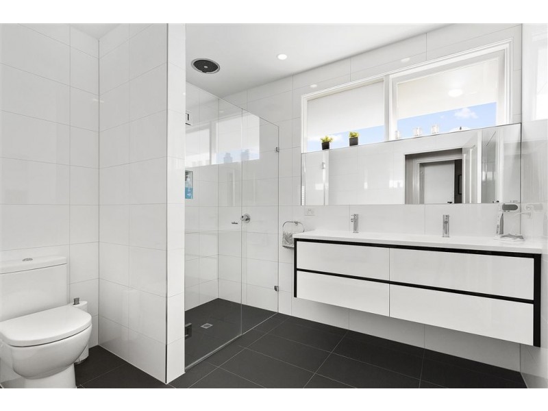 51 Campbell Street, Glen Waverley VIC 3150