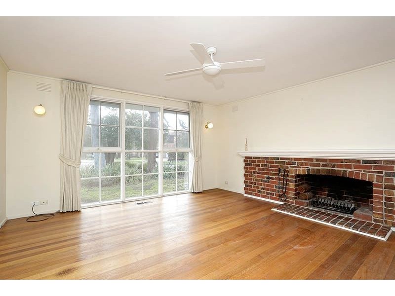 4 Booran Avenue, Glen Waverley VIC 3150