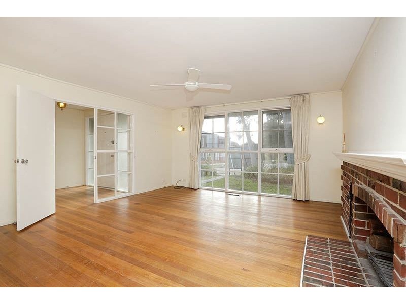 4 Booran Avenue, Glen Waverley VIC 3150