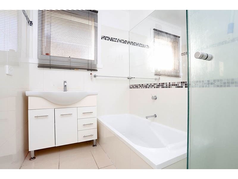 1/15 Emerald Street, Mount Waverley VIC 3149