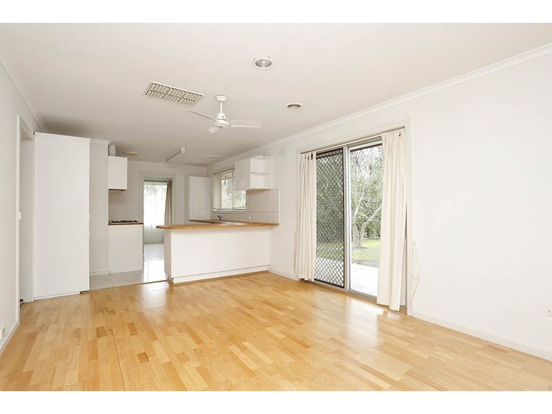 36 Mowbray Drive, Wantirna South VIC 3152