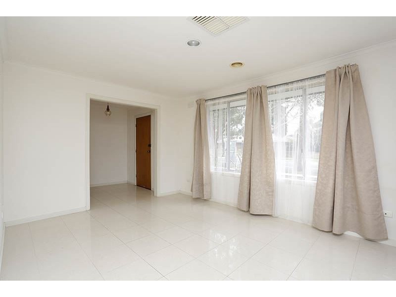 36 Mowbray Drive, Wantirna South VIC 3152