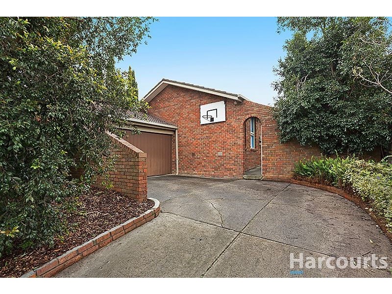 37 King Arthur Drive, Glen Waverley VIC 3150