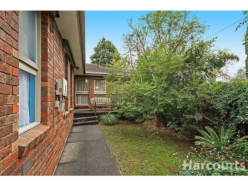 37 King Arthur Drive, Glen Waverley VIC 3150