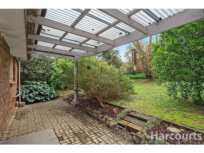 37 King Arthur Drive, Glen Waverley VIC 3150