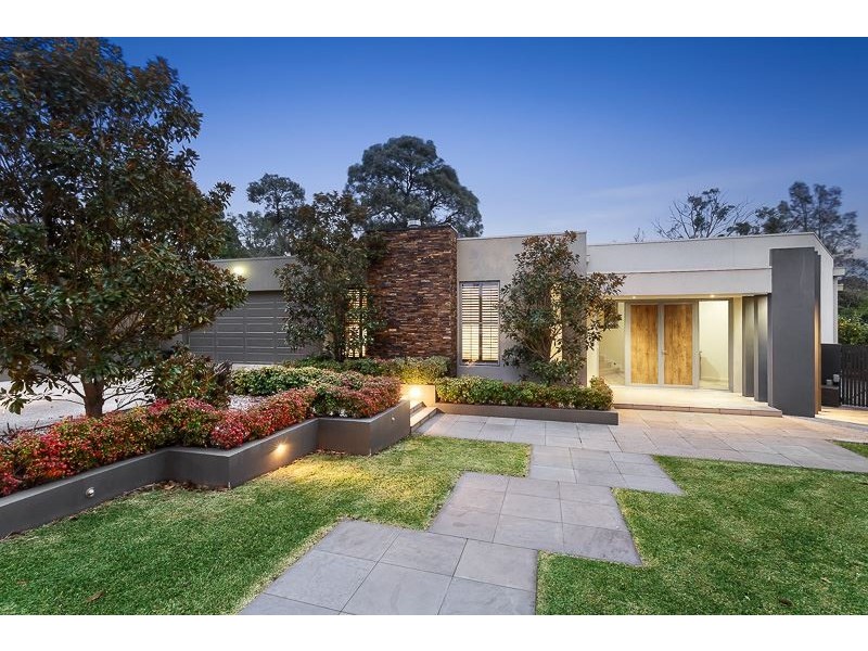 2 Bimbadeen Court, Wheelers Hill VIC 3150