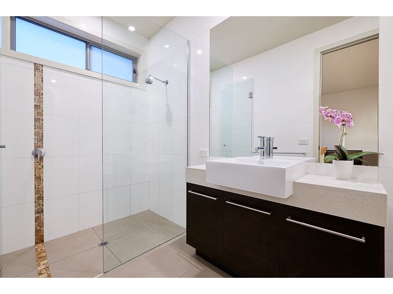 2 Bimbadeen Court, Wheelers Hill VIC 3150