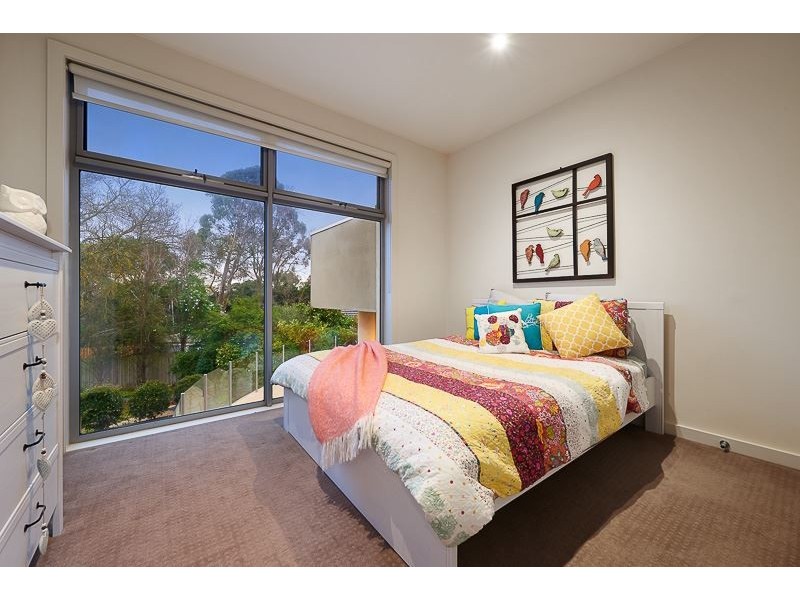 2 Bimbadeen Court, Wheelers Hill VIC 3150