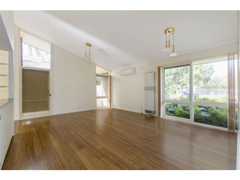 3 Dubbo Court, Glen Waverley VIC 3150