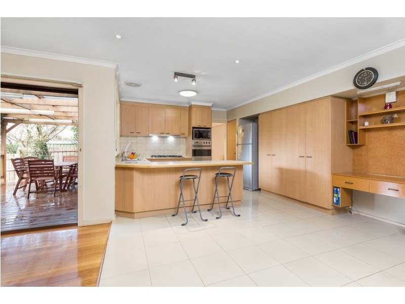 885 High Street Road, Glen Waverley VIC 3150