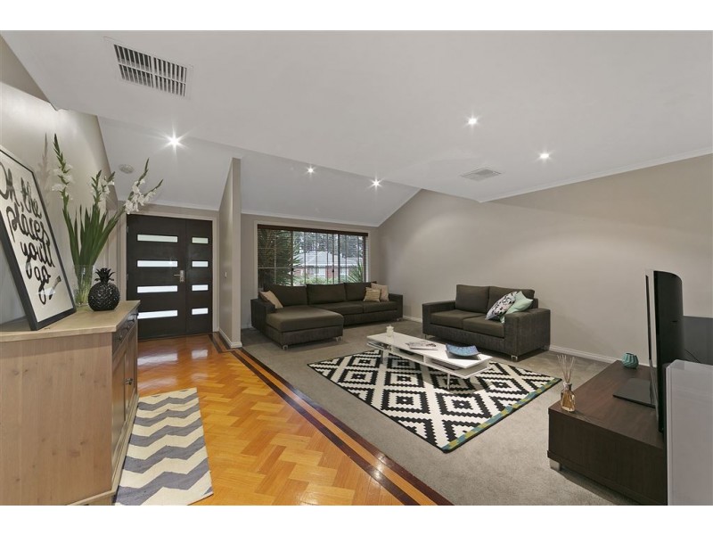 1/4 Brookland Court, Mulgrave VIC 3170