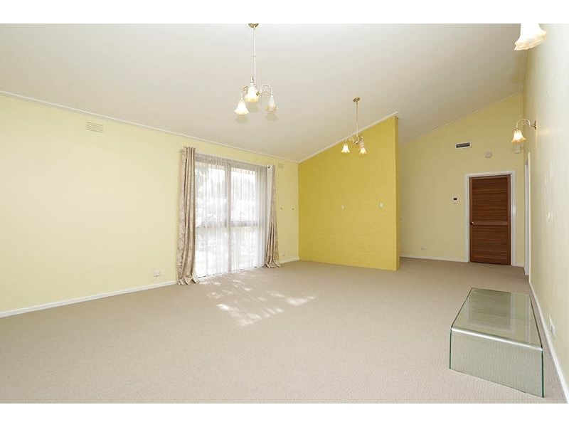 238 Gallaghers Road, Glen Waverley VIC 3150