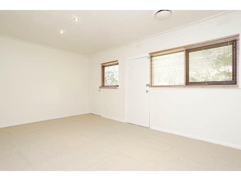 238 Gallaghers Road, Glen Waverley VIC 3150