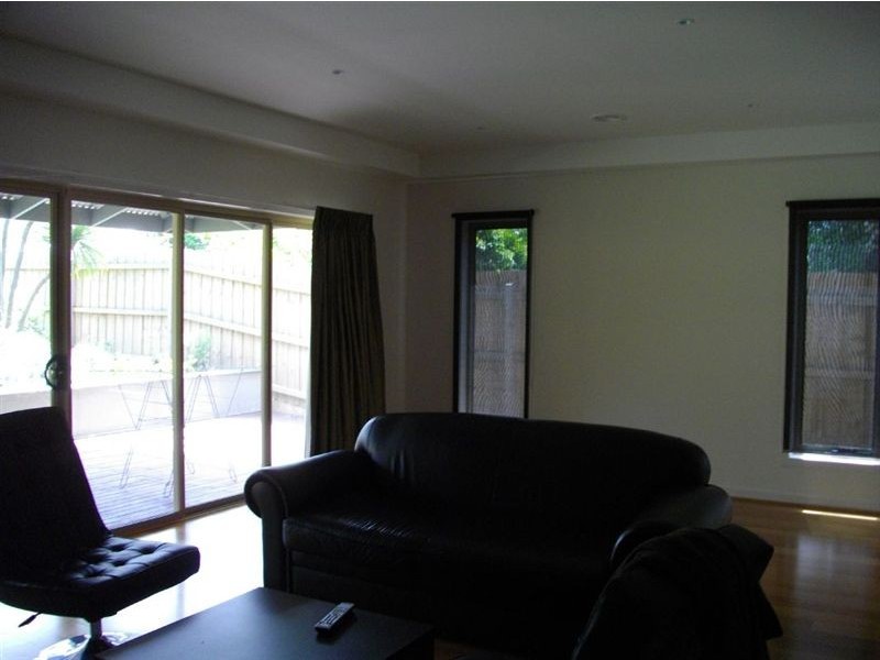 5 The Outlook, Glen Waverley VIC 3150