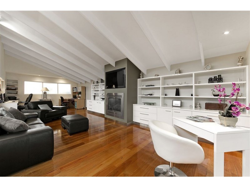 23 Chancellor Drive, Wheelers Hill VIC 3150