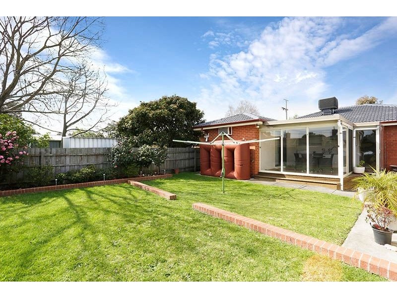 12 Large Street, Springvale VIC 3171