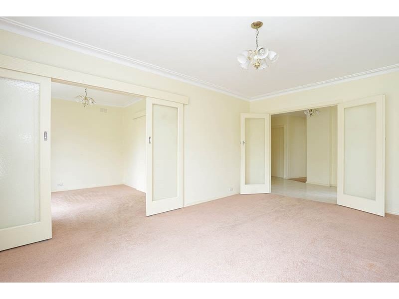 44 Delmore Crescent, Glen Waverley VIC 3150