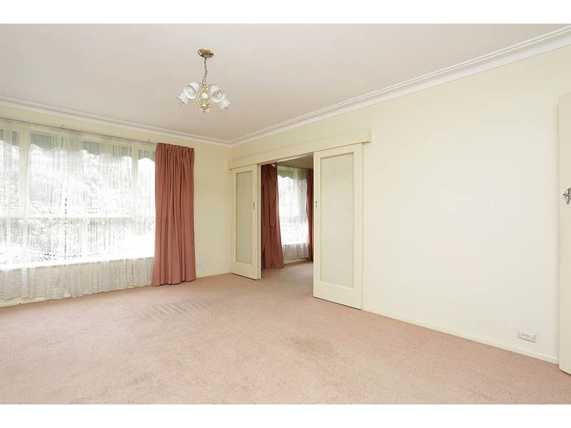44 Delmore Crescent, Glen Waverley VIC 3150