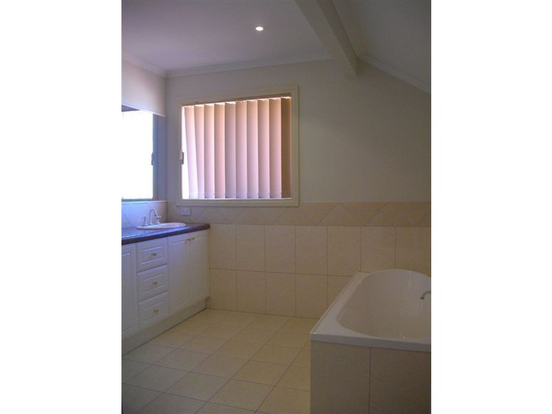 1/37 Olinda Street, Glen Waverley VIC 3150