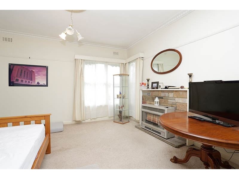 10 Hillview Avenue, Mount Waverley VIC 3149