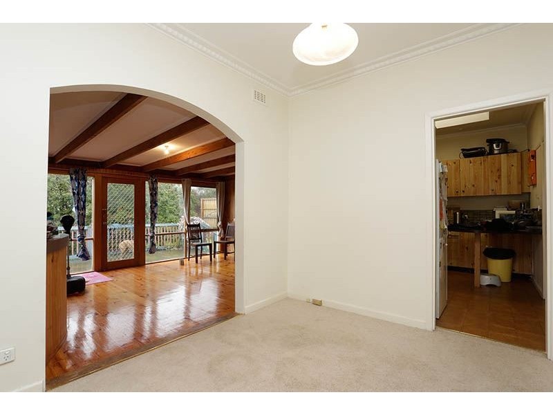 10 Hillview Avenue, Mount Waverley VIC 3149