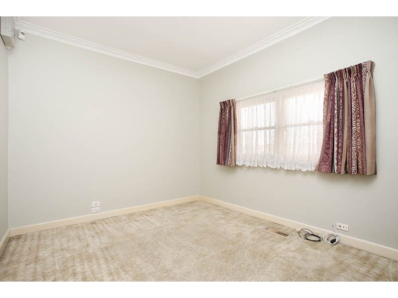 27 Lincoln Avenue, Glen Waverley VIC 3150