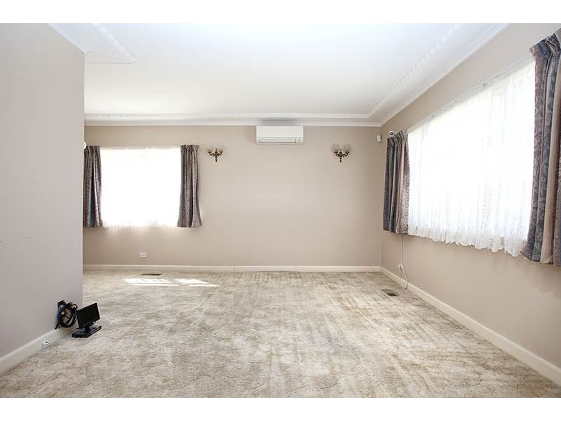 27 Lincoln Avenue, Glen Waverley VIC 3150