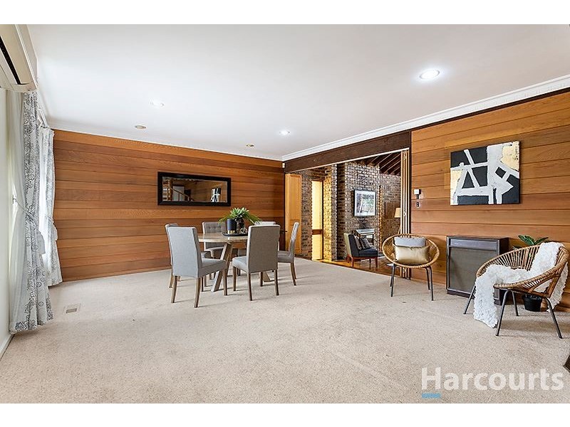 49 Delmore Crescent, Glen Waverley VIC 3150
