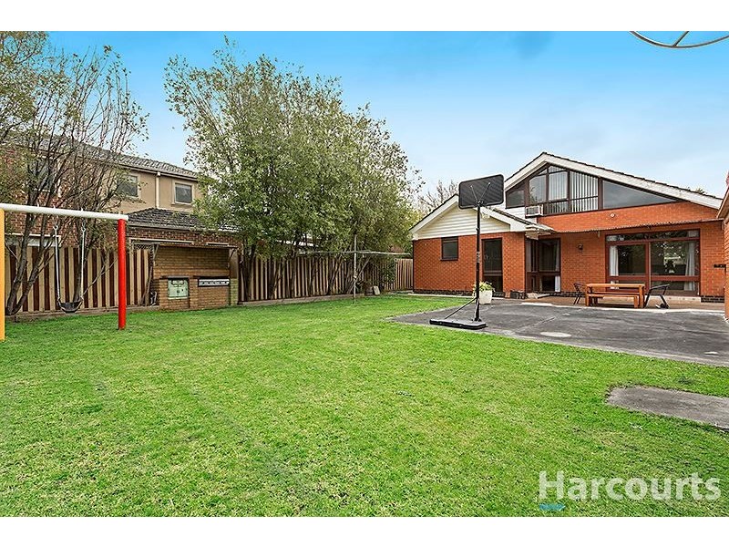 49 Delmore Crescent, Glen Waverley VIC 3150
